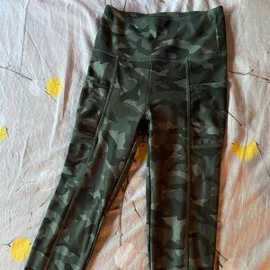 High waisted leggings